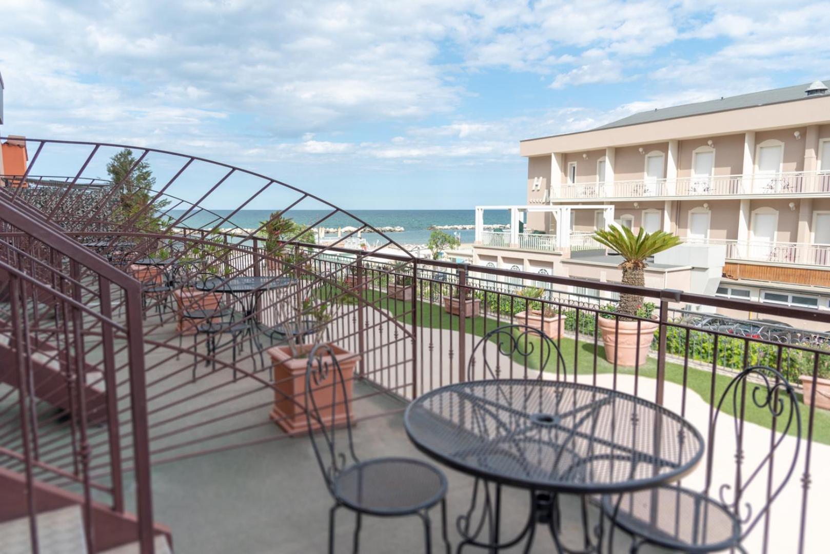 Hotel Giorgetti Orange Bellaria-Igea Marina Eksteriør bilde